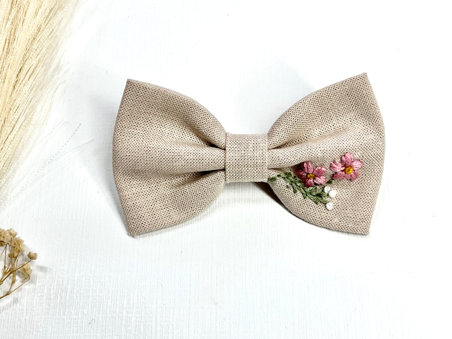 🌸 Hand Embroidered Linen Bow Clips – Girls Hair Clips. Elegance in Every Stitch!