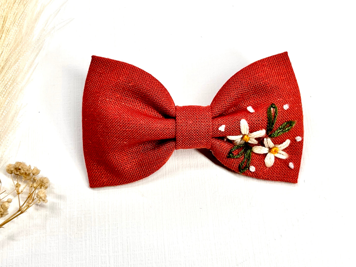 🌸 Hand Embroidered Linen Bow Clips – Girls Hair Clips. Elegance in Every Stitch!