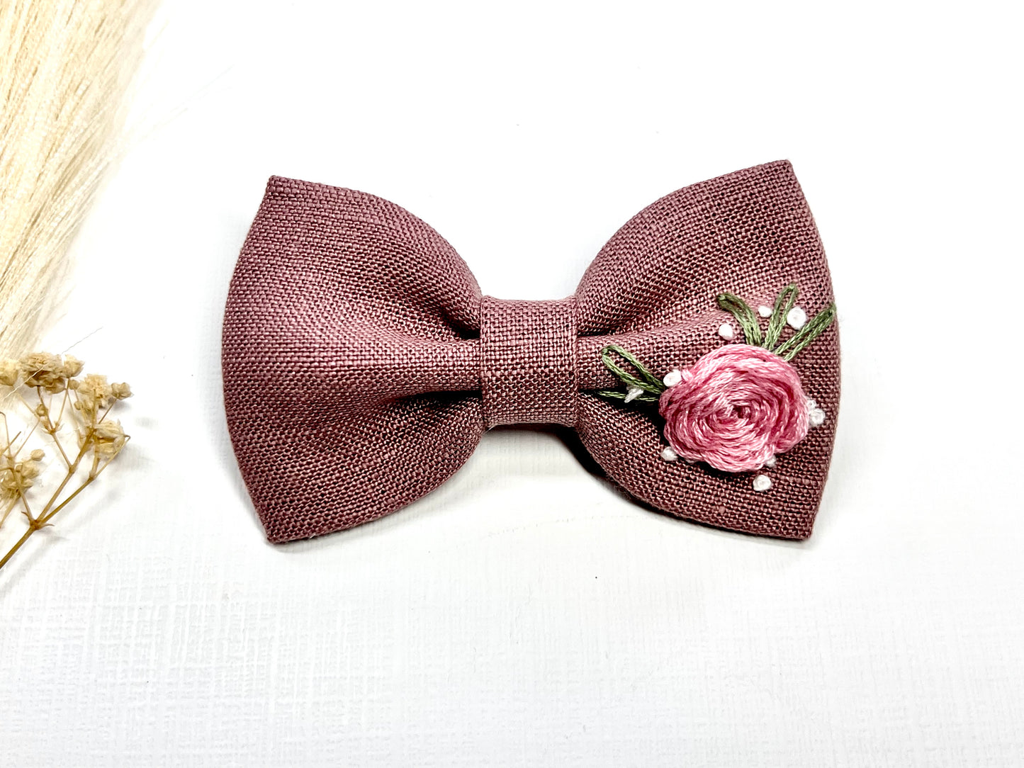 🌸 Hand Embroidered Linen Bow Clips – Girls Hair Clips. Elegance in Every Stitch!